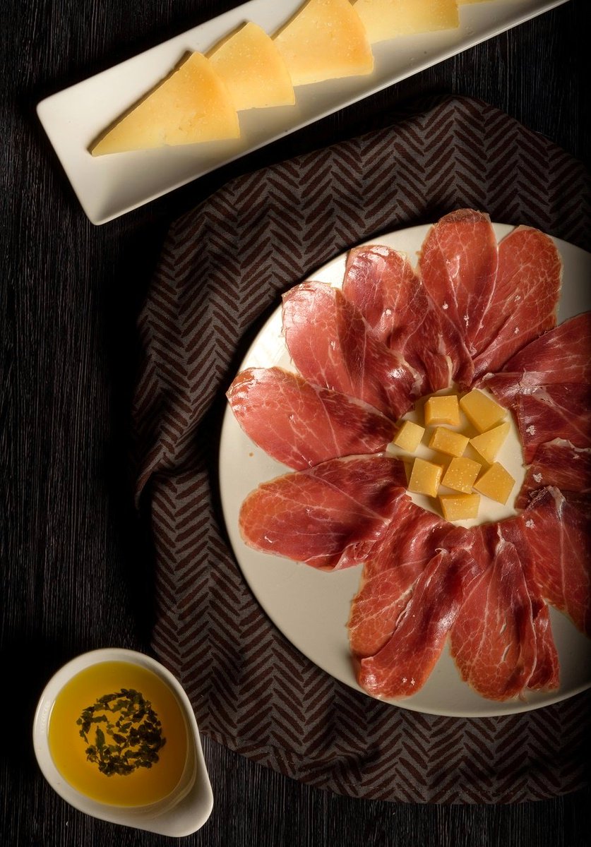 ¡Sorprende a tu madre con el mejor sabor!😏 Haz del #DíadelaMadre algo inolvidable compartiendo tiempo y preparando un #aperitivo, mientras disfrutáis de unos productos exquisitos que no se pueden dejar escapar con nuestro #surtido especial🤤. ¡Haz tu compra en el 📞900 841 028!