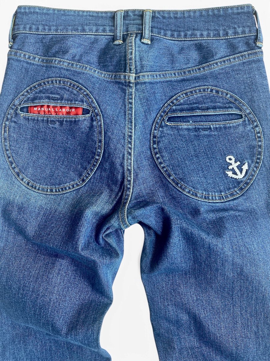 yuu2_rarara's tweet image. MANUAL LABOUR　だ！！
18,9の頃に買って大事に履いてたけど、デブってサヨナラした大好きだったデニム
今ならまた履ける今年神戸まで買いに行く
現地で在庫なかったら　たぶん泣くなw

＃MANUALLABOUR
＃20年前の服に恋した気持ちを取り戻そう委員会
＃あの頃錨マーク入ってたかな
#MODS  
#Skins