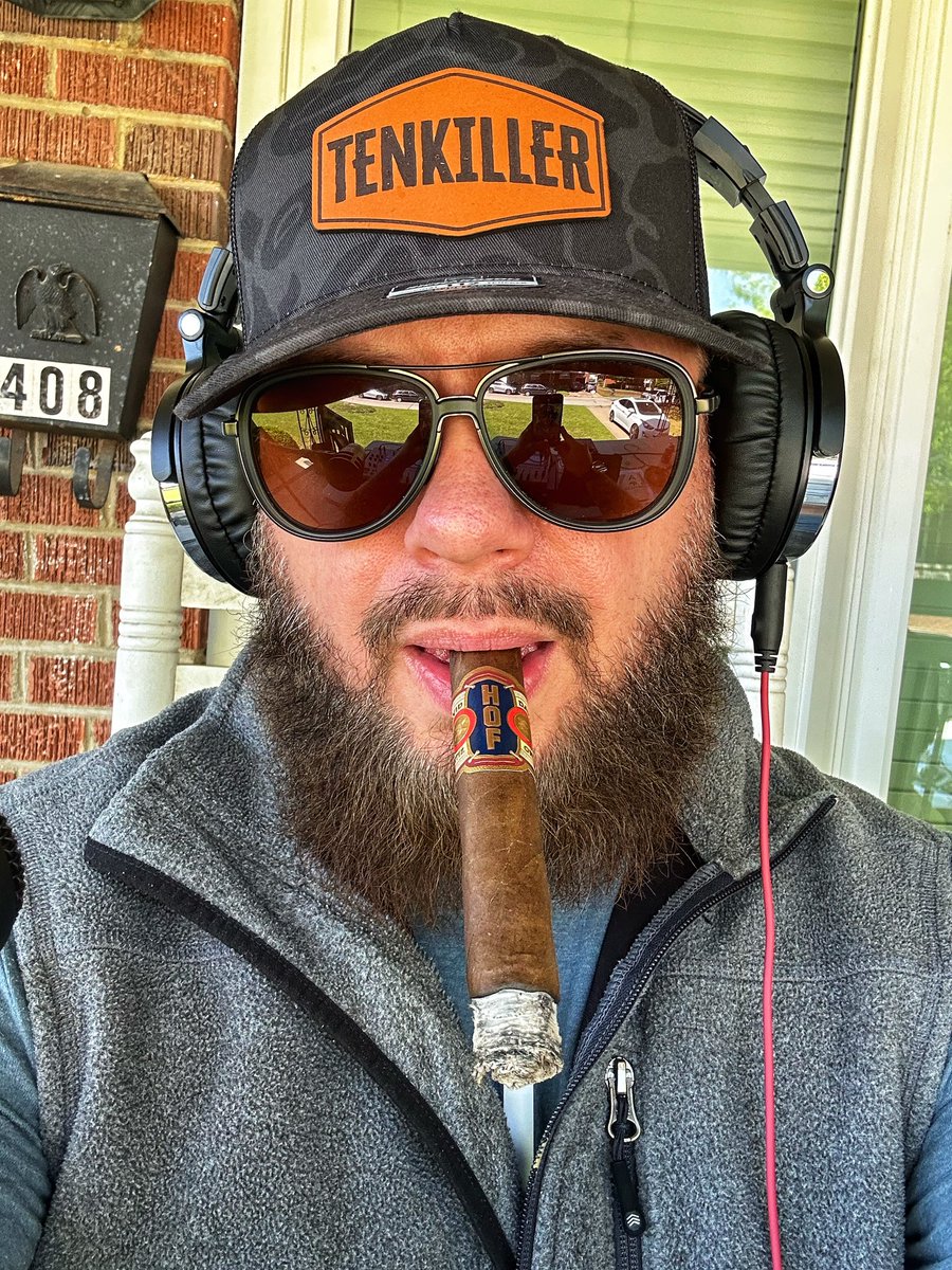 Smokin Sounds (@smokinsoundspod) on Twitter photo 🚨 New Episode Artista Cigars featuring HOF David “Big Papi” Ortiz <a href="/ArtistaCigars/">Artista Cigars</a> #cigar #podcast #music #baseball #fypシ #WrestleMania #ALTIN #PopeFrancis #GOLD #motorin #MAPR9 #salı #skywongravee #Sophierain #ClancyMadrid #ForaVitoria #Conquis14ETB #rotblaulive #wwe #EarthDay 🚨 New Episode Artista Cigars featuring HOF David “Big Papi” Ortiz <a href="/ArtistaCigars/">Artista Cigars</a> #cigar #podcast #music #baseball #fypシ #WrestleMania #ALTIN #PopeFrancis #GOLD #motorin #MAPR9 #salı #skywongravee #Sophierain #ClancyMadrid #ForaVitoria #Conquis14ETB #rotblaulive #wwe #EarthDay