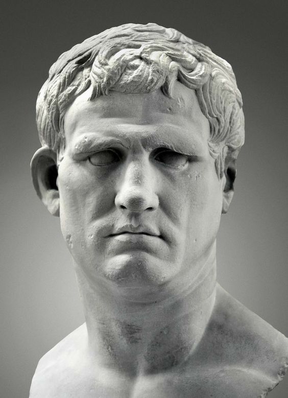 This is Marcus Agrippa.

His genius would revolutionize Ancient Rome and the world.

Let's dive into the forgotten story of one of the greatest architects of all time... 🧵