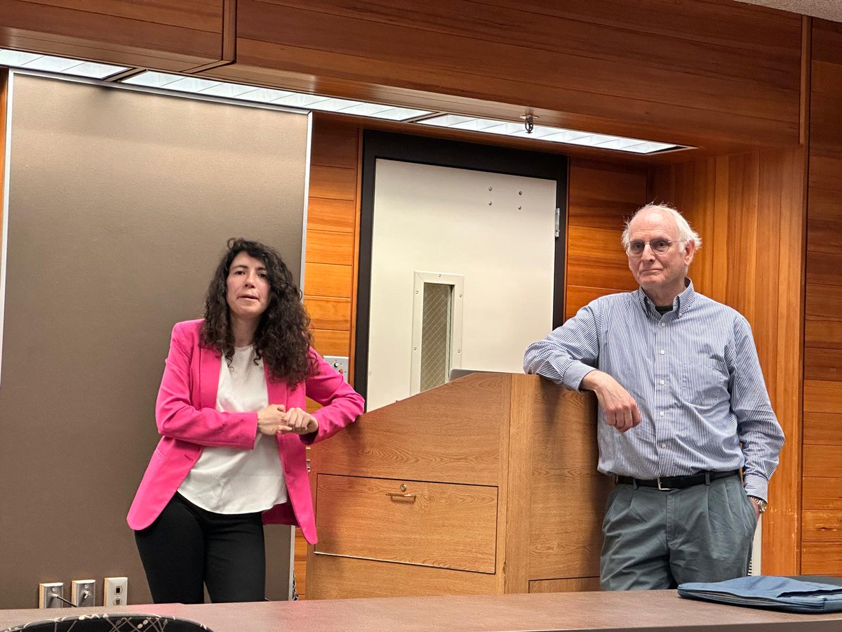 SandriGutierrez's tweet photo. One week ago, I successfully defended my Ph.D. dissertation! I'm deeply grateful to my advisors, mentors, and all the amazing scientists whose insights and support shaped this journey. And of course, thanks to Zymoseptoria—such a fascinating fungus to study! ☺️ https://t.co/QrUt7AE9pk