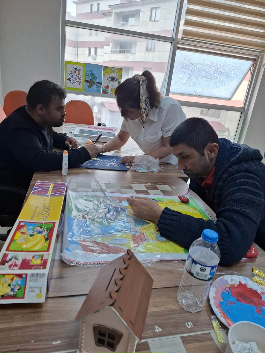 HakkariGM (@gsb_hakkarigm) on Twitter photo #kişiselgelişimatölyesi El Sanatları eğitimi devam ediyor😍
#merkezimseninlegüzel
@oa_bak <a href="/gencliksporbak/">Gençlik ve Spor Bakanlığı 🇹🇷</a> #kişiselgelişimatölyesi El Sanatları eğitimi devam ediyor😍
#merkezimseninlegüzel
@oa_bak <a href="/gencliksporbak/">Gençlik ve Spor Bakanlığı 🇹🇷</a>