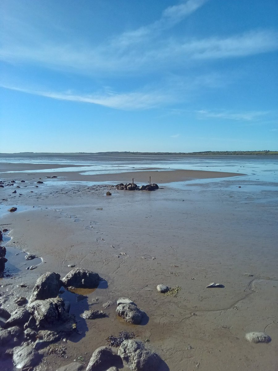 Over the years I've spent a lot of time at holy wells, for work purposes 😅
This, last week, was the coolest one I've even come across. St Colmcille's
At high tide, and for a large part of each day, this well is covered by the sea.
Then at low tide it becomes exposed...