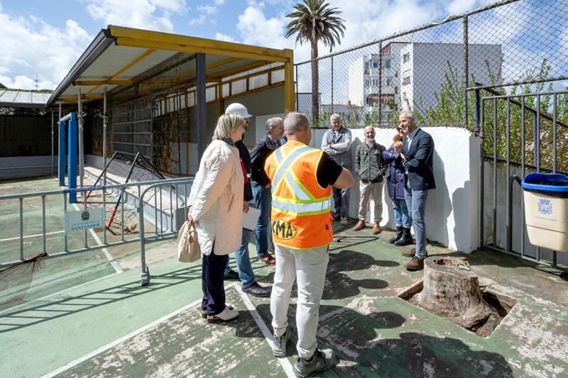 ‼️Arrancan las obras del CEIP Menéndez Pelayo de #Santander que se prolongarán a lo largo de este mes de abril 

📍Los trabajos se han iniciado abordando el problema estructural que afecta al patio y al gimnasio

ℹ️➡️ bit.ly/3RwBxmd