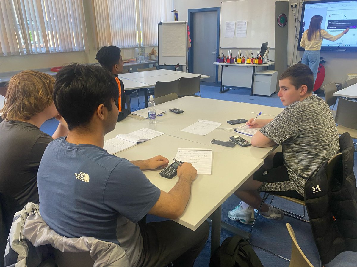 Thank you to <a href="/WestBelfastPB/">WBPB</a> <a href="/StMarys_Belfast/">St Mary’s University College Belfast</a> as over 70 of our Yr12 pupils and staff begin ‘Easter School’. A truly amazing school and Community partnership that helps our pupils so much! #hardworkpaysoff