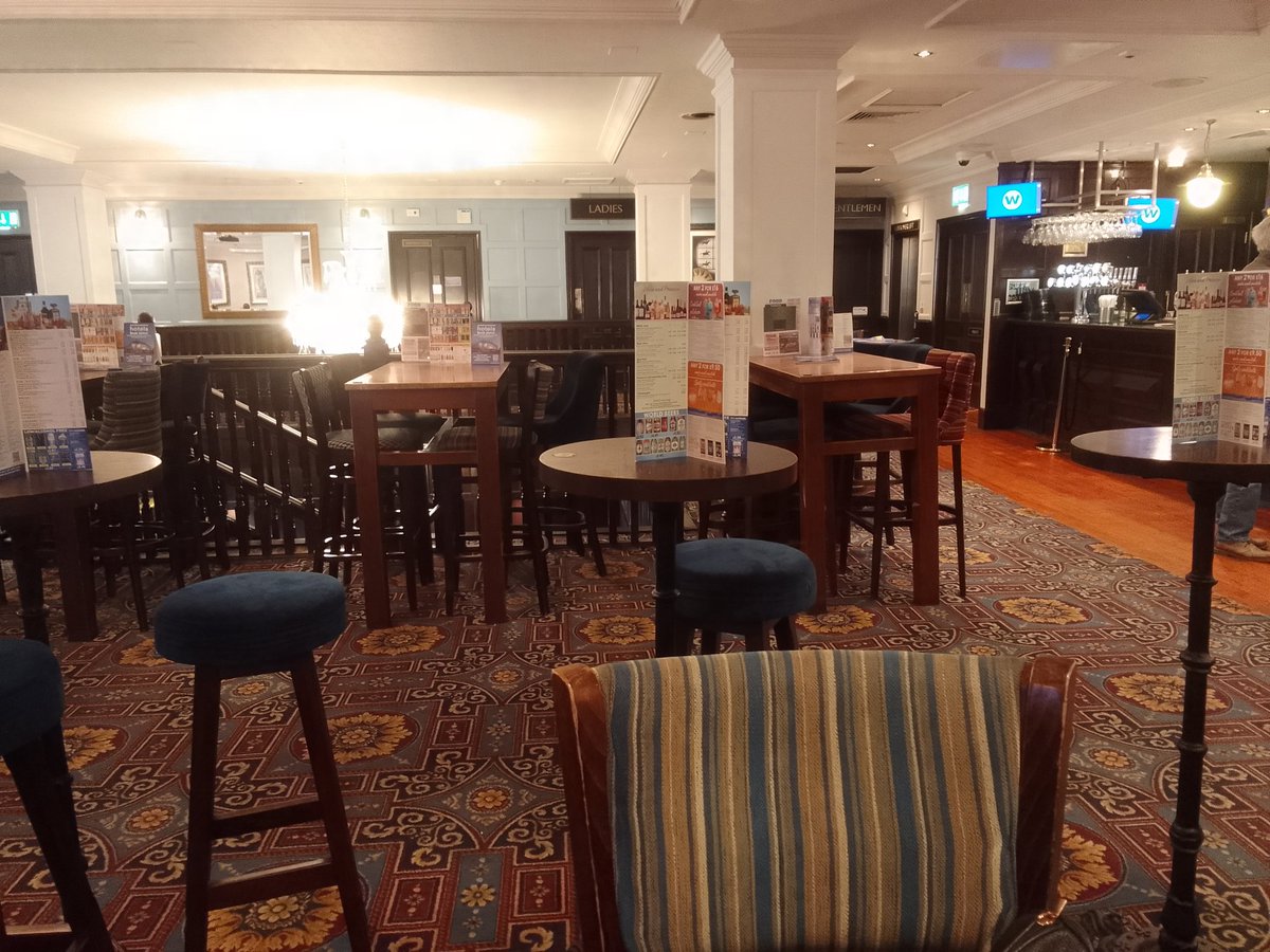 SurreySteve3's tweet image. #TheKingsTun #Wetherspoons #Pub #Kingston #Surrey #GreaterLondon 
🍕 😋