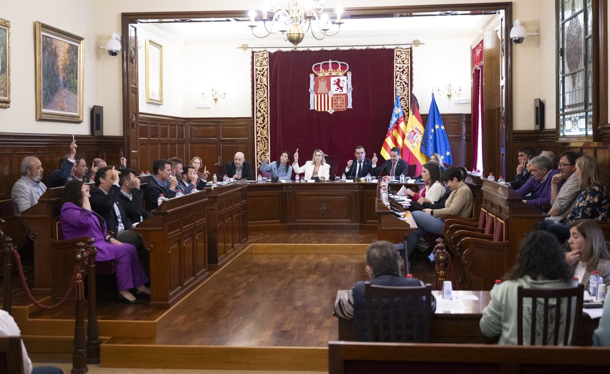 👉🏼 <a href="/barrachinaMarta/">Marta Barrachina</a> lidera la reclamació al Govern d'Espanya per a garantir l'autonomia local en la utilització dels romanents de tresoreria.
 
1/3

#DiputaciódeCastelló