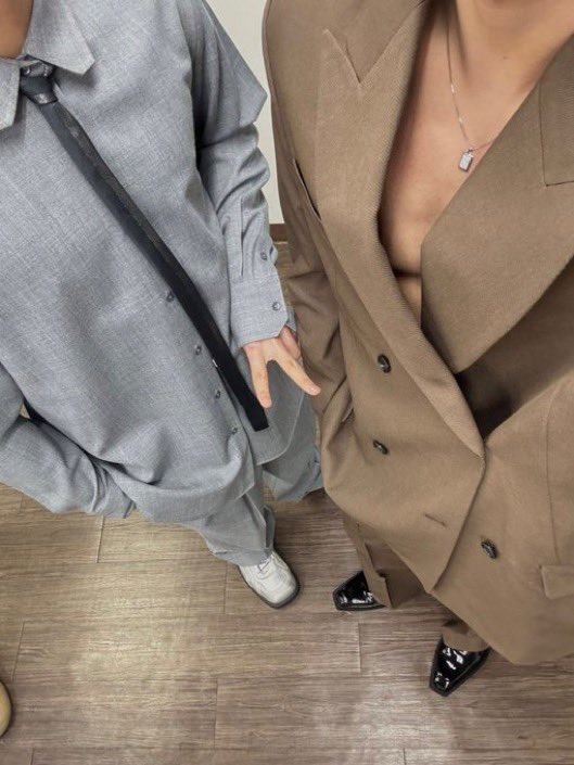 naiestiam's tweet image. William… your help is very much needed😭 

WILLIAMEST VIVO FRIENDS
#vivoV50LitexWilliamEst