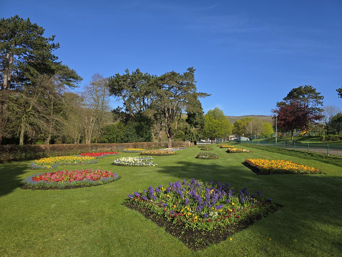 Beautiful morning falls park <a href="/barrabest/">Barra Best</a> <a href="/bbcniweather/">BBC NI Weather</a> <a href="/Louise_utv/">Louise Small</a> <a href="/WeatherCee/">Cecilia Daly</a> <a href="/barbara_utv/">Barbara McCann</a> <a href="/PetraEllisMedia/">Petra Ellis</a> <a href="/PaulMaskeyMP/">Paul Maskey</a> <a href="/belfastcc/">Belfast City Council</a> <a href="/WestBelfastPB/">WBPB</a> <a href="/GerryAdamsSF/">Gerry Adams</a> <a href="/FeileBelfast/">Féile an Phobail</a> <a href="/FailteFeirste/">Fáilte Feirste Thiar</a> <a href="/BelfastHills/">Belfast Hills</a> <a href="/frank_broadcast/">Frank Mitchell</a> <a href="/U105radio/">U105 Radio</a> <a href="/novaprintbfast/">Nova Print</a> <a href="/PipsCharity/">PIPS Suicide Prevention Charity</a> <a href="/Lighthouse_Ire/">Lighthouse</a>