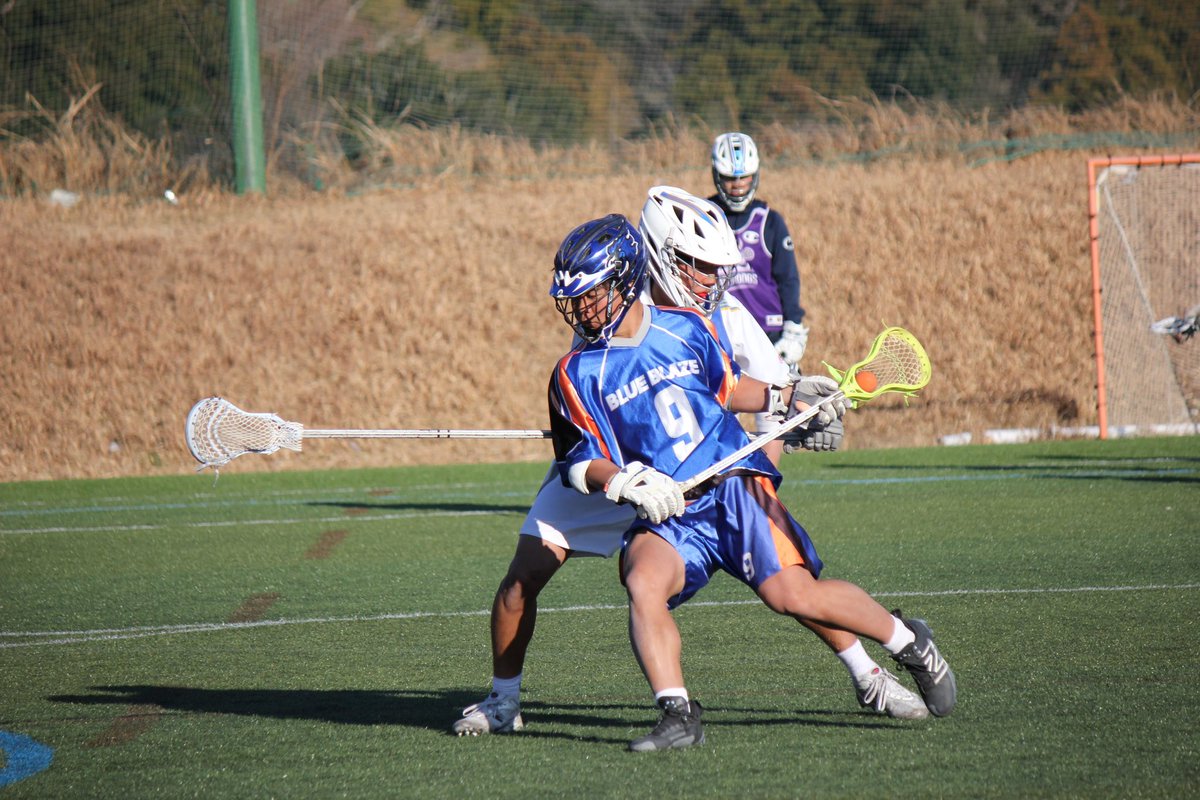 KITlacrosse's tweet photo. 明日は18:00〜練習見学できます！
今まで来たことない人も全然ウェルカムです！
いつもの先輩とは違うかっこいいところ見れますよ！
スタッフ希望の方も実際に体験できます！

#ラクロス #春から工繊 #ラクロス一回行ってみよう https://t.co/O6iybZLDVx