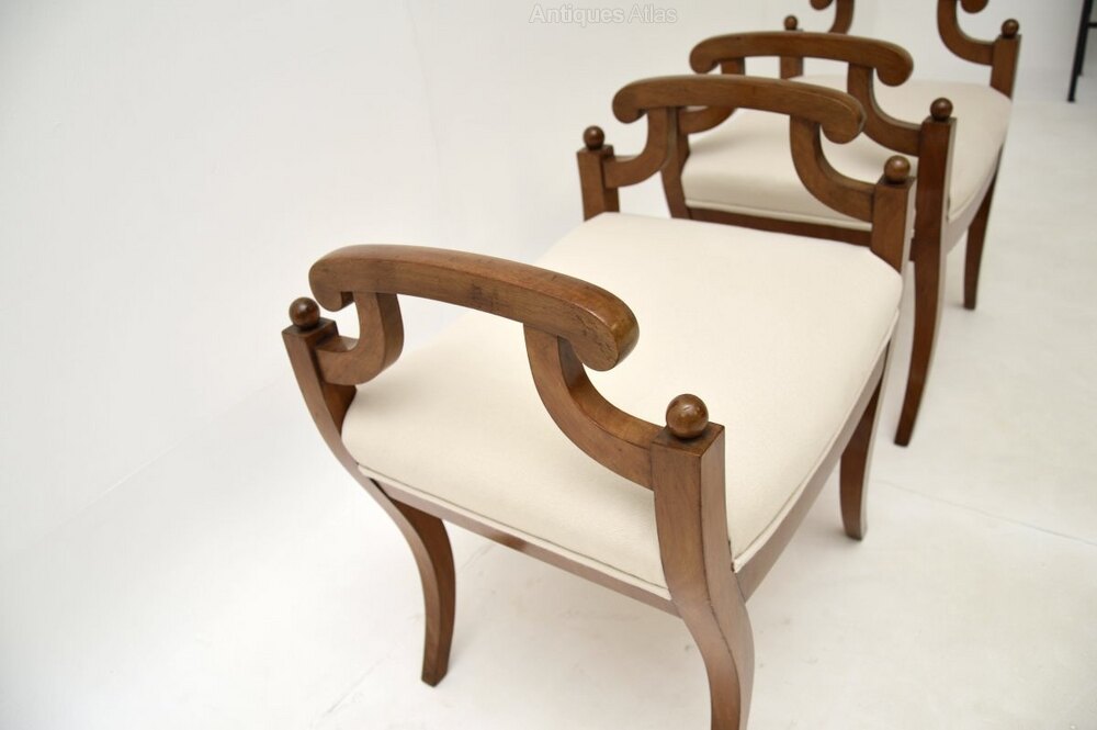 antiques_atlas's tweet image. For SALE on Antiques Atlas we have this Pair of #Antique Satin Birch Biedermeier Stools  antiques-atlas.com/antique/pair_o… 1870-1890 period
From Marylebone Antiques @retroantiques1 
 #AntiqueFurniture #biedermeier #biedermeierfurniture