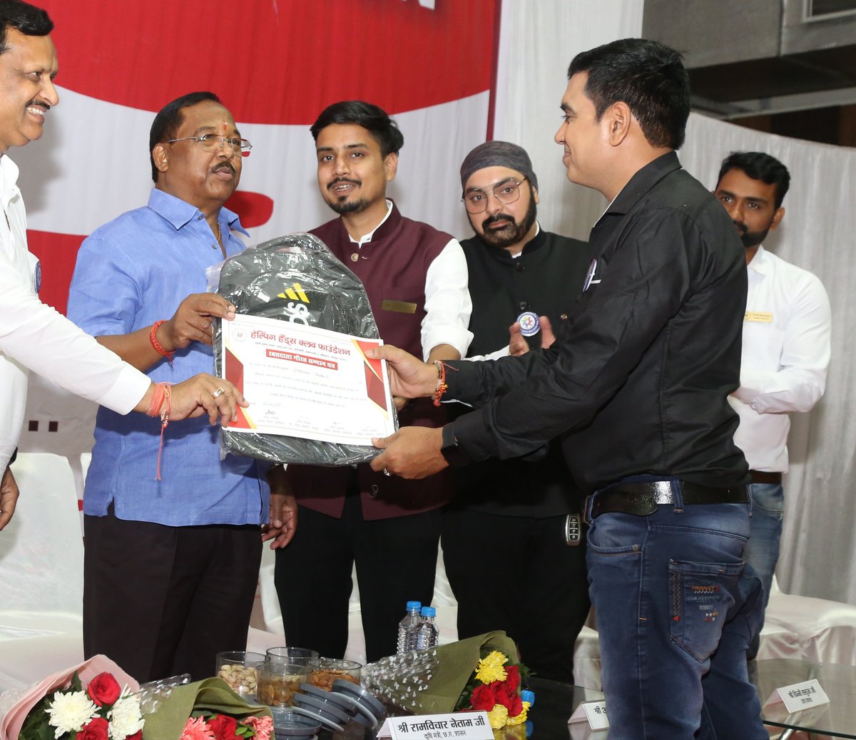 सम्मान के लिए धन्यवाद कैबिनेट मंत्री <a href="/ramvicharnetam/">Ramvichar Netam</a> ji