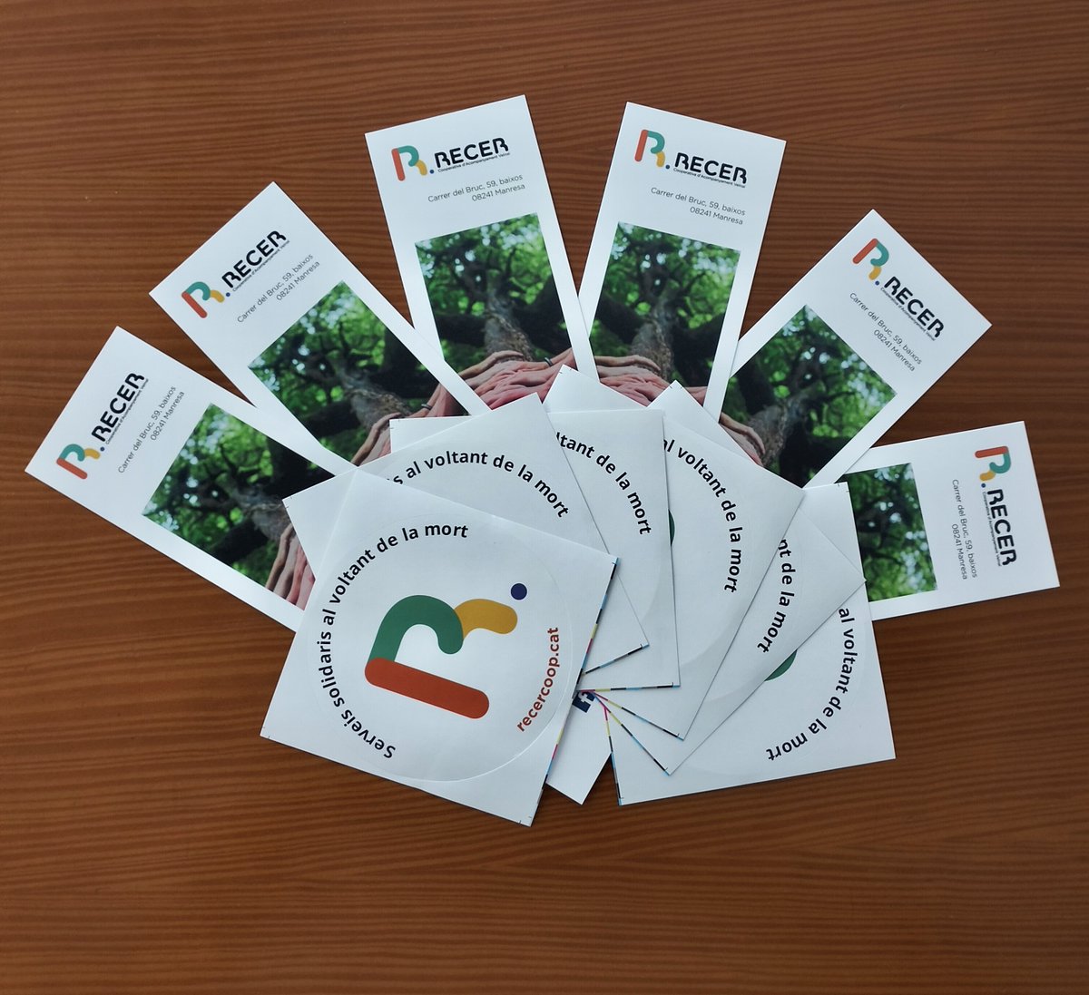 A Recer volem tenir un detall amb els membres de la cooperativa. Per aquest motiu, si passeu per la nostra oficina entre els dies 22 i 25 d'abril us entregarem un punt de llibre i adhesius amb el logotip de Recer.

Veniu a veure'ns i felicitem-nos el Sant Jordi!