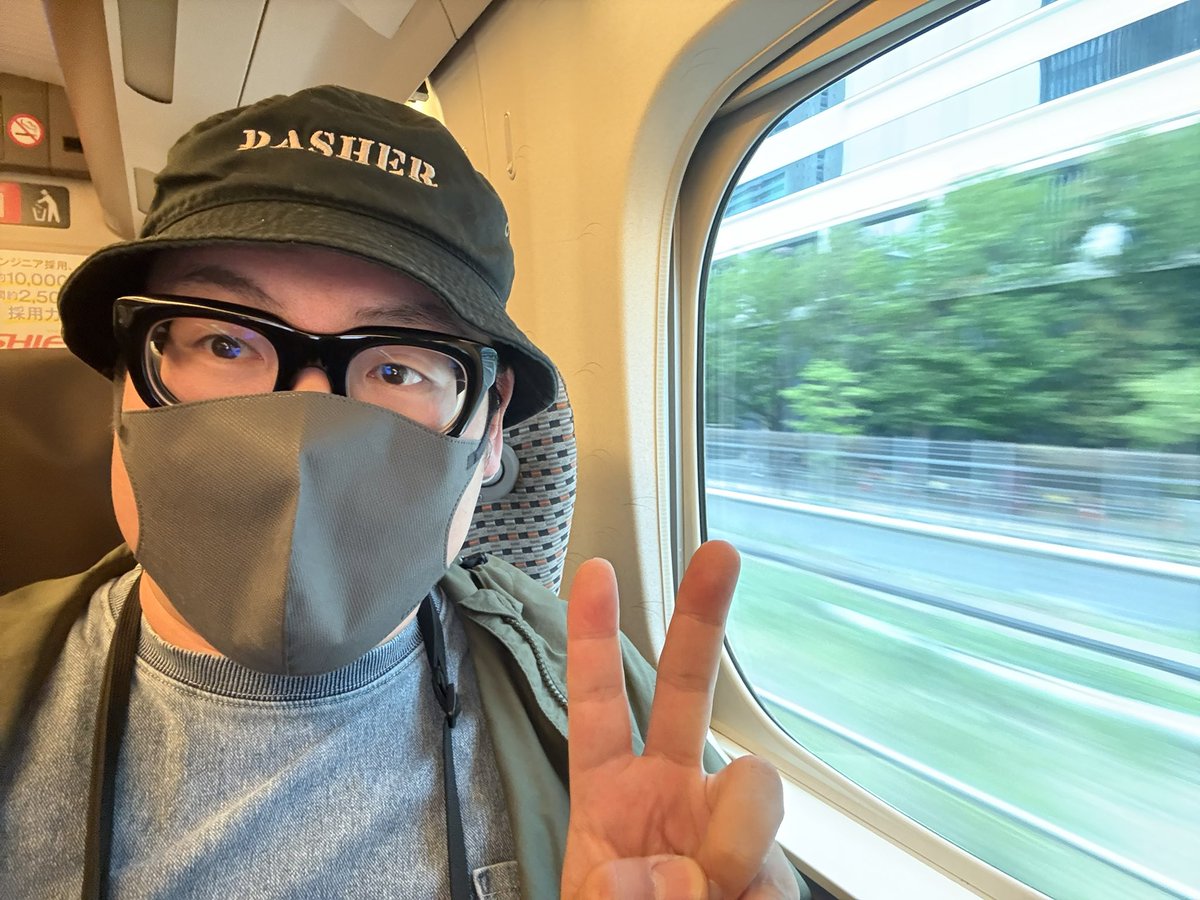 コミュ告知しました。（24日）

以下のURLから、🤍モイ！よろしく。 
twitcasting.tv/icchy8591/comm…