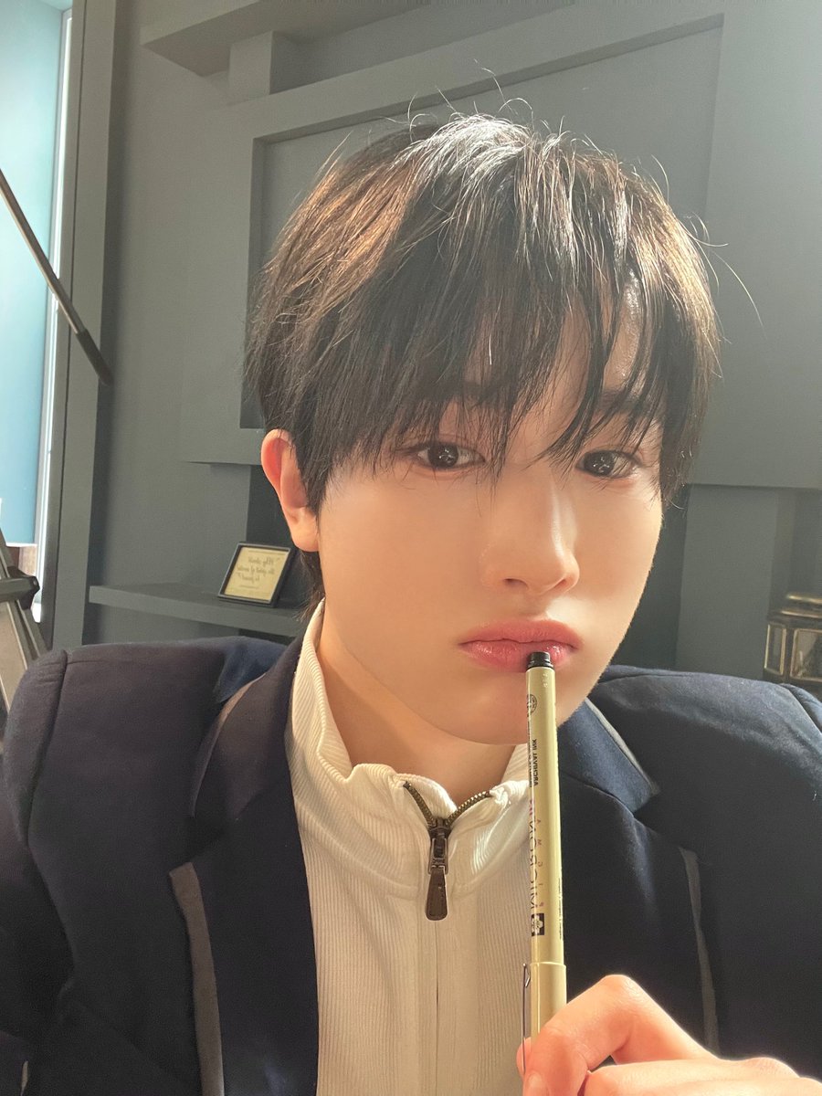 TPST_twt's tweet photo. [#혁] 잇다 매거진~~🤍👀❗ https://t.co/tJNOEN7vxQ