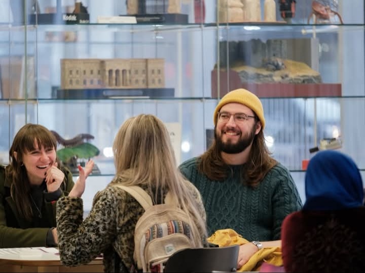 Today we have our careers workshop from 12pm to 1pm in room C.02.104. Book your place on CityLife 🙌
Learn more about job hunting, CV writing and interview skills! 🤩