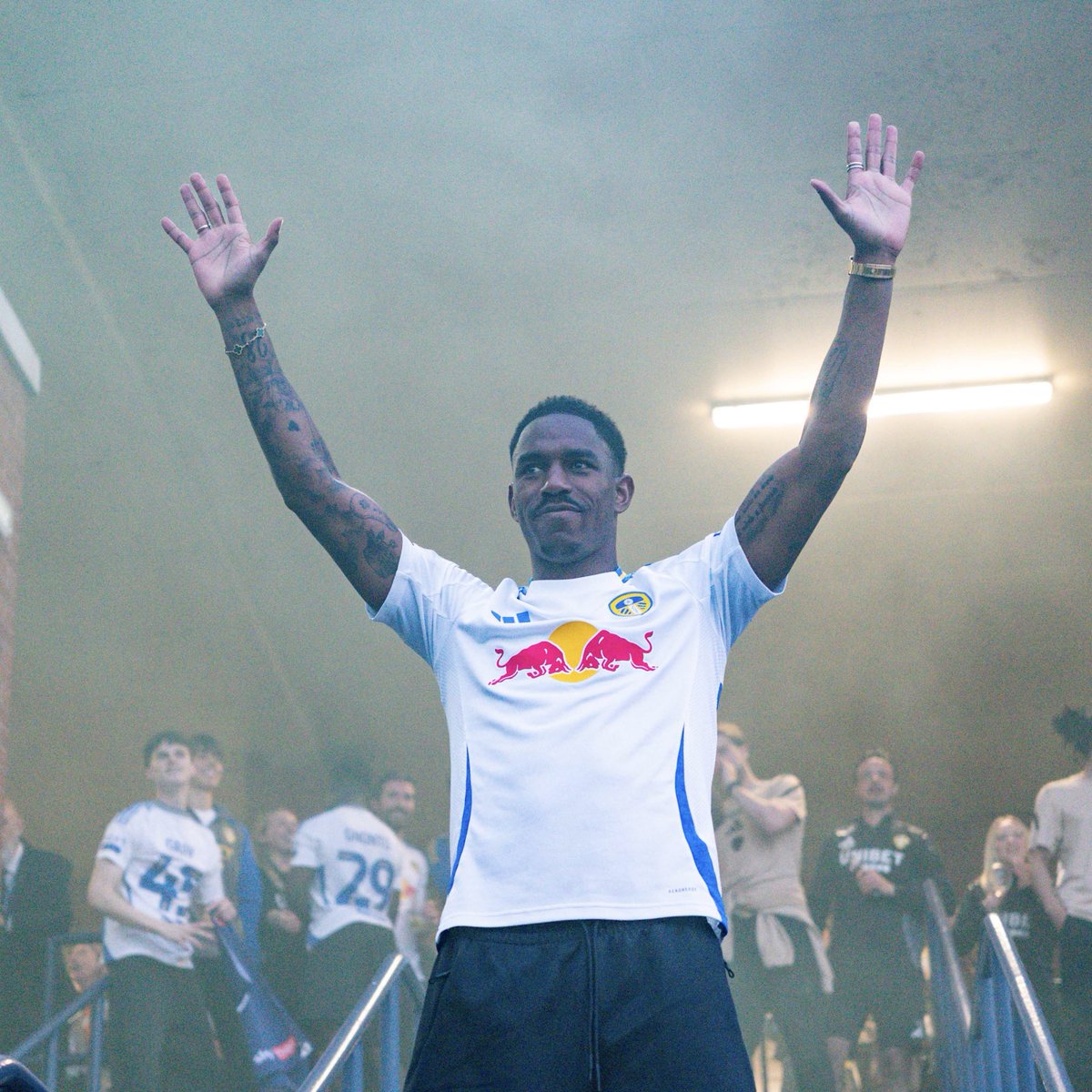 Leeds United tweet media