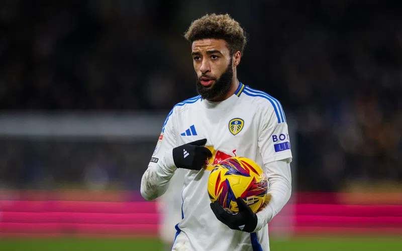 JRCooper26's tweet photo. Jayden Bogle yesterday was the first Leeds player to contest 8+ ground duels and win them all in a league game for over six years (Liam Cooper vs Reading in November 2018). Been our best player the last few months. #lufc https://t.co/yi0lVBvbBB
