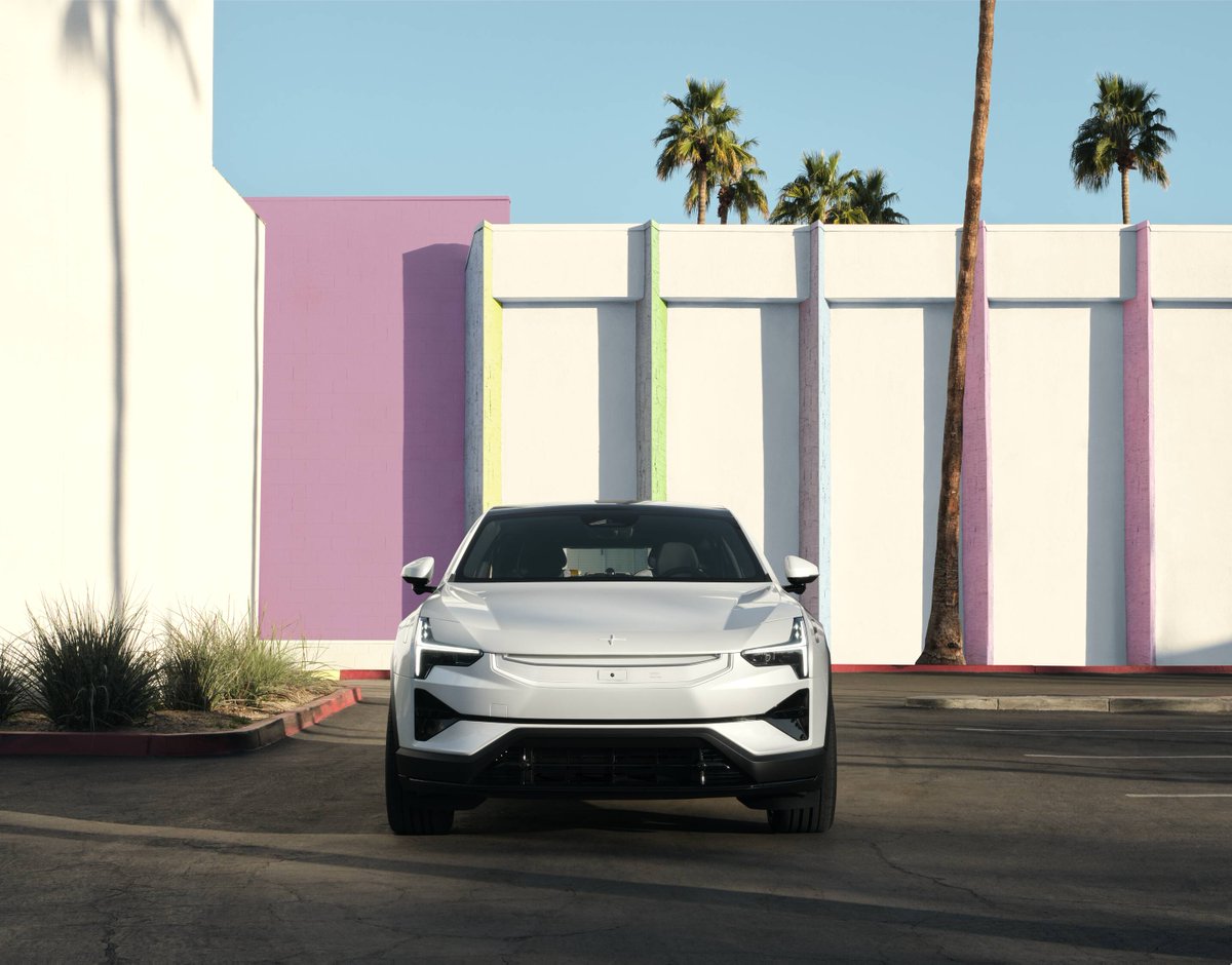 A city full of icons, and one more just rolled in. 

#Polestar3 #LA
