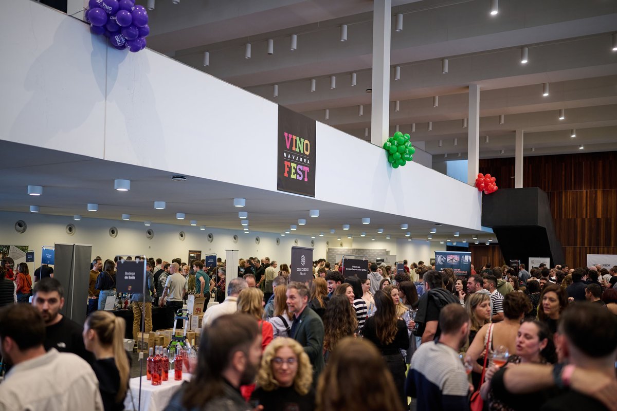 Movimiento Vino D.O. (@movinodo) on Twitter photo La 12 edición del festival del Vinofest Navarra organizado por el Consejo Regulador de la D.O. Navarra (<a href="/vinosnavarra/">Vinos Navarra</a>) confirma la consolidación del evento como espacio de descubrimiento y conexión con las bodegas y el vino.
🔗goo.su/nTzP
#vinoDO #DenominacióndeOrigen La 12 edición del festival del Vinofest Navarra organizado por el Consejo Regulador de la D.O. Navarra (<a href="/vinosnavarra/">Vinos Navarra</a>) confirma la consolidación del evento como espacio de descubrimiento y conexión con las bodegas y el vino.
🔗goo.su/nTzP
#vinoDO #DenominacióndeOrigen