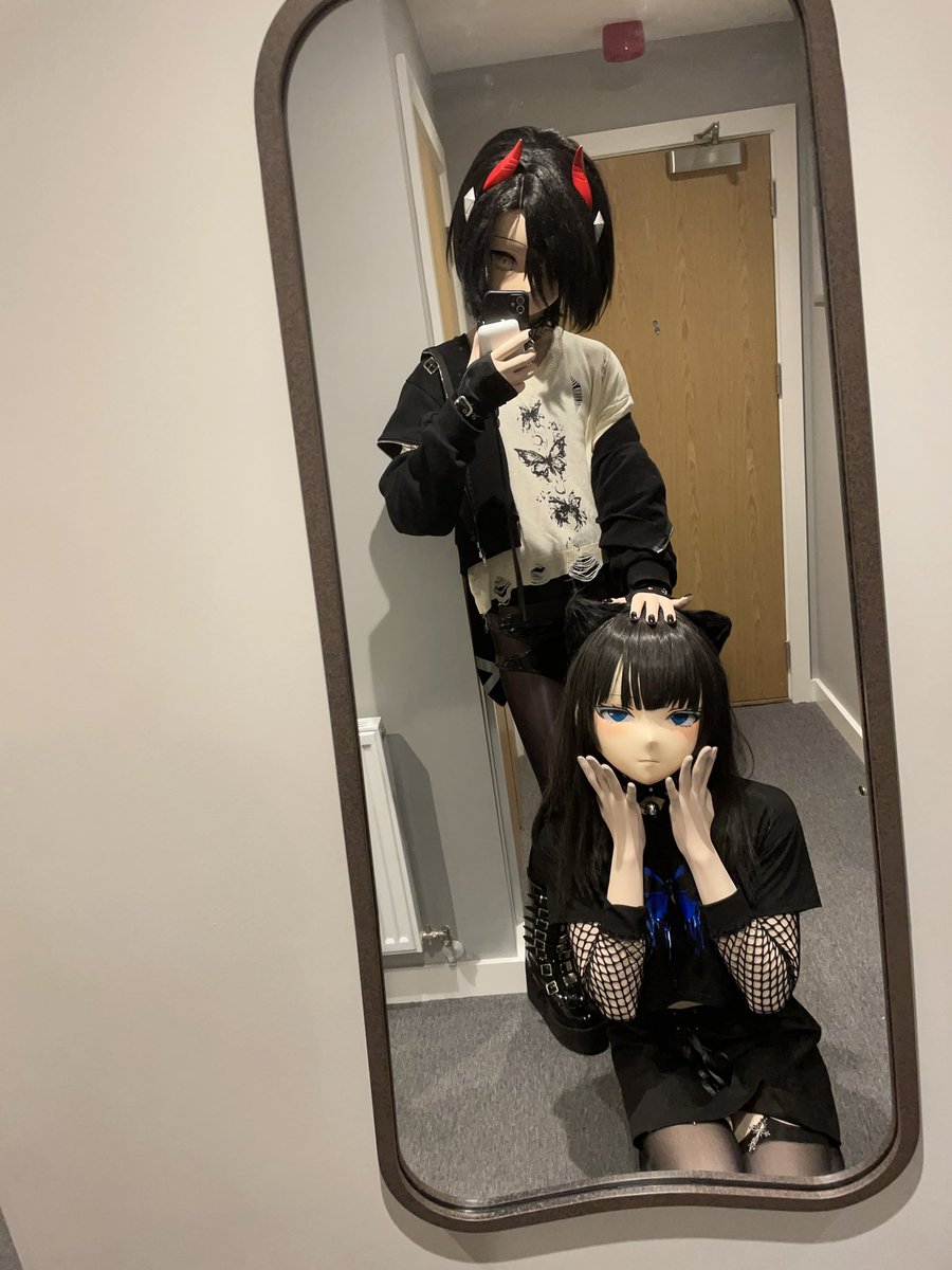 kiger_2a's tweet image. 奇怪，乌尔里希是被小动物排斥的体质啊
这是？

这是我从奴隶商人那里买的性处理便器。

不是便器，是小mao..

别多话，继续吃。

@TempesTairitsu 
#kigurumi #着ぐるみ