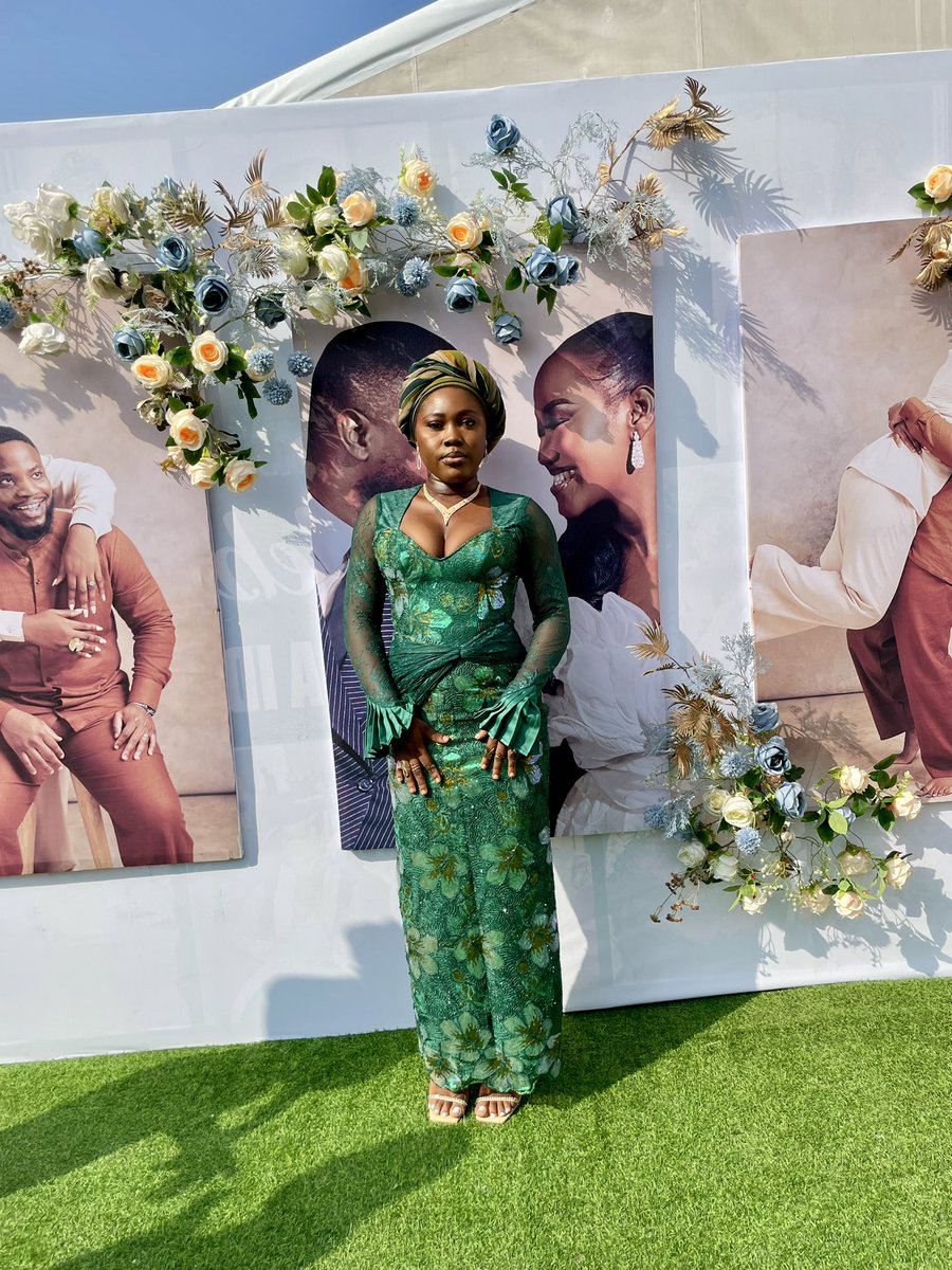 thebarakah_'s tweet photo. For my faves, yesterday 

@maykulture_ made my outfit 
@Isiomaniaa did my makeup and tied my gele https://t.co/eeTlr2OEX4