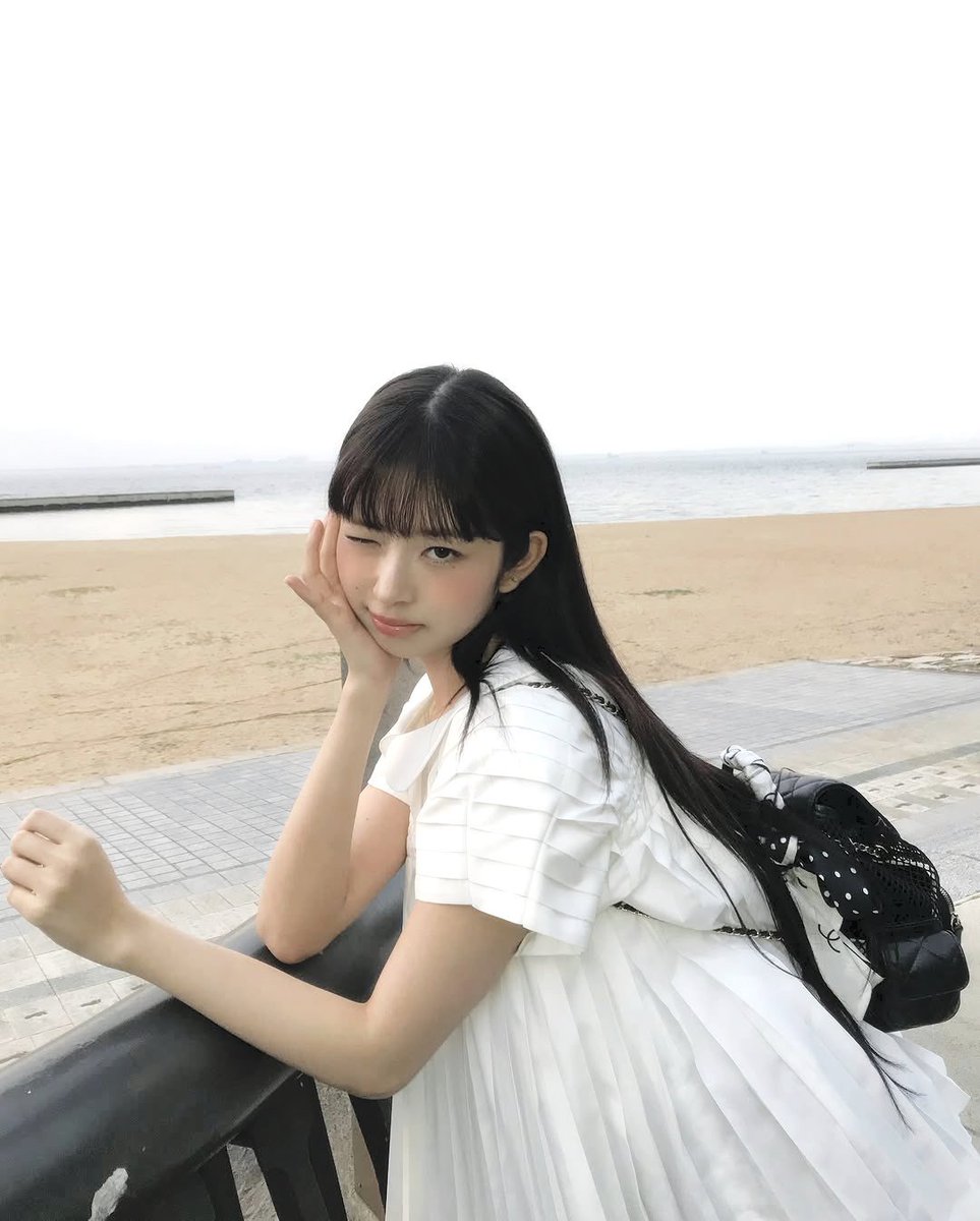 anpyujin's tweet image. Hello__o, help rt teman-teman! &amp;lt;3

Aku ada 2 layout Rei foto terbaru nih bisa langsung ditake. Harganya cek di alt yaa. Yang mau order boleh langsung dm ajaa iaa 🩷

#zonauang