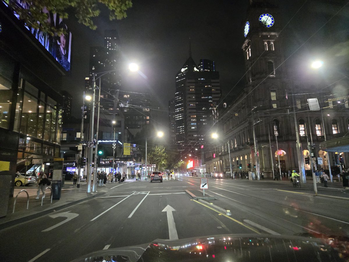 SingChaupai's tweet image. City Lights on : worries off ...
#drivemode #Melbourne