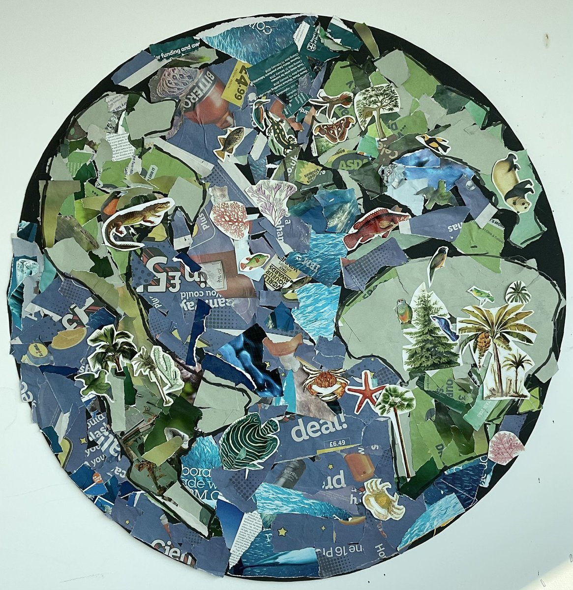 Today is #WorldEarthDay 🌍 and we’re excited to celebrate by showcasing an amazing piece of recycled art created by <a href="/AUEA_UTC/">AUEA</a>! This inspiring project was part of a school competition in collaboration with <a href="/ZenEducate/">Zen Educate</a> ♻️✨