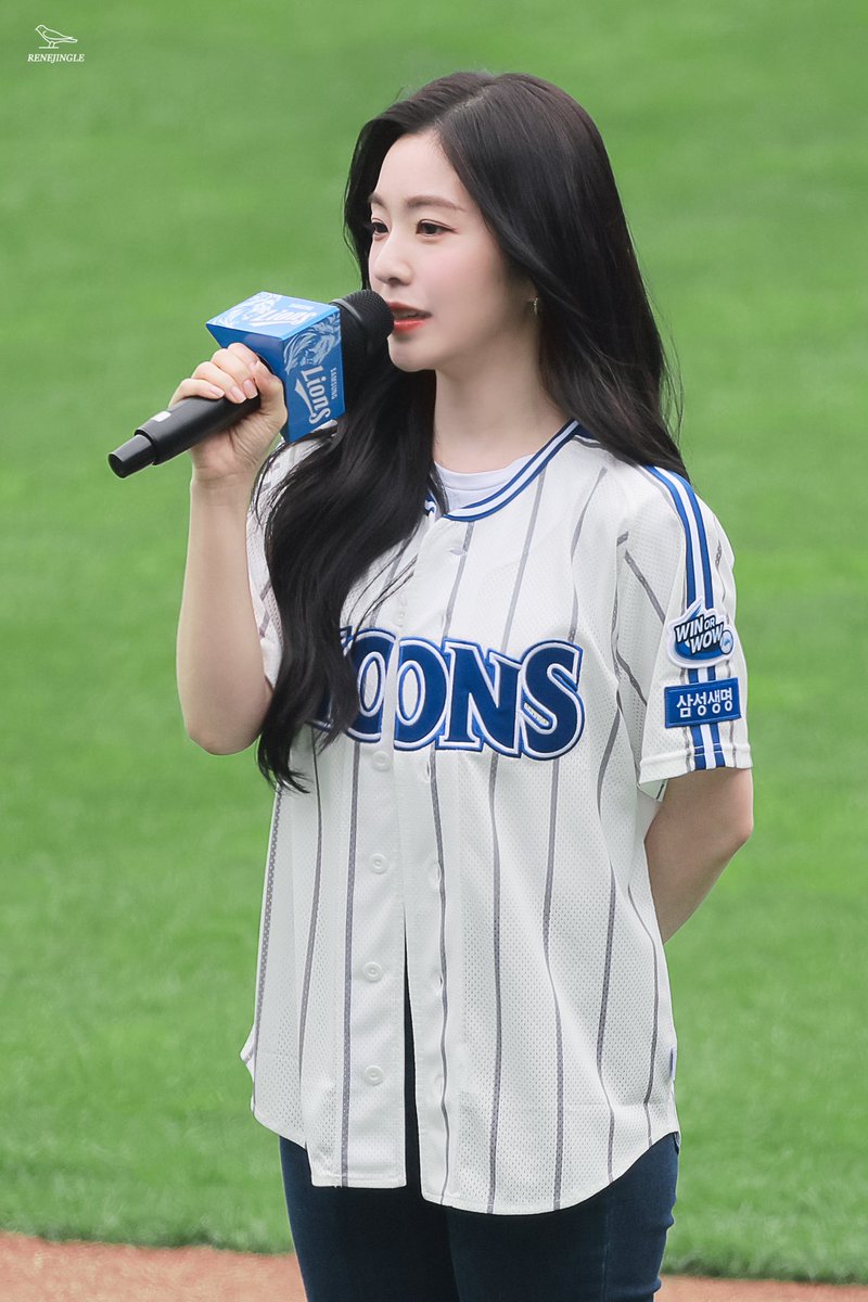 ReneJingle tweet media