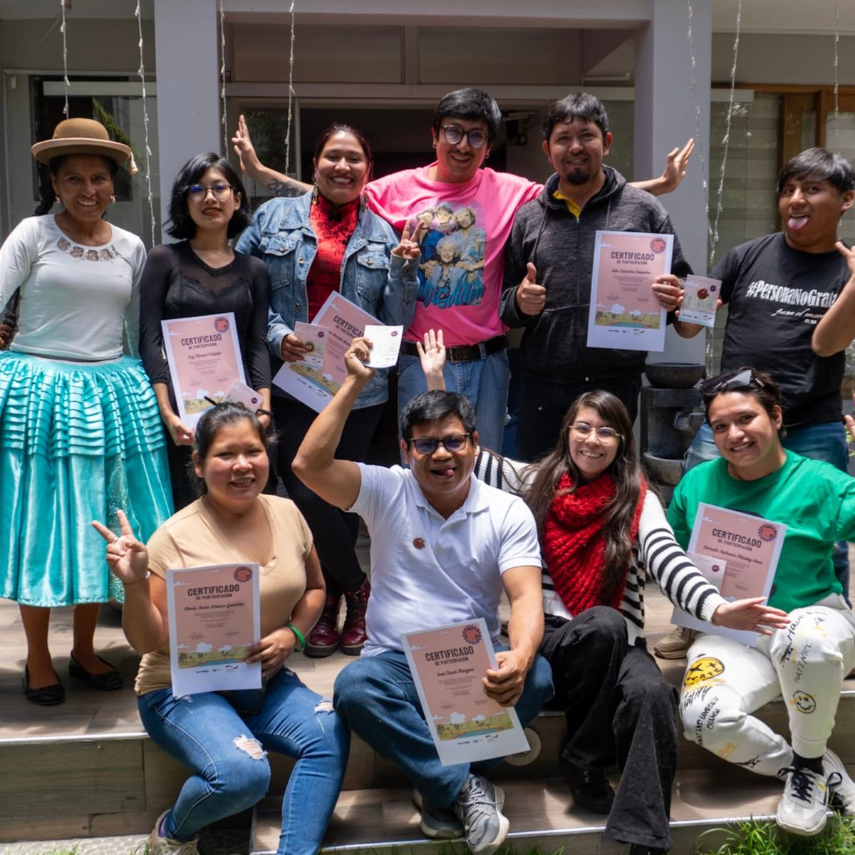 DW Akademie (@dw_akademie) on Twitter photo Building multipliers is all part of our MIL approach. With <a href="/MuyWasoFund/">Fundación Muy Waso</a> in Bolivia, we train people from diverse backgrounds in media literacy skills. They can then pass their knowledge along to their organization or community.
#MILMonday
akademie.dw.com/en/a-70141690 Building multipliers is all part of our MIL approach. With <a href="/MuyWasoFund/">Fundación Muy Waso</a> in Bolivia, we train people from diverse backgrounds in media literacy skills. They can then pass their knowledge along to their organization or community.
#MILMonday
akademie.dw.com/en/a-70141690
