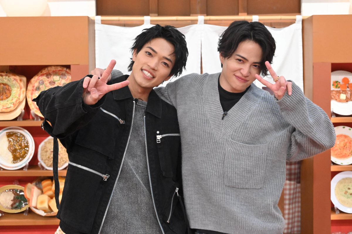 shinso_movie's tweet photo. ══ 出演情報 ══

📺本日 20:00〜
TBS『 #バナナサンド 』に
#菊池風磨 さん・ #原嘉孝 さんが出演！

お楽しみに🤫

※放送日時は予告なく変更される場合がございます。
映画『 #真相をお話しします 』
𝟰.𝟮𝟱(𝗙𝗿𝗶.)𝗥𝗢𝗔𝗗 𝗦𝗛𝗢𝗪📽️ https://t.co/Xjx7wqgEQJ