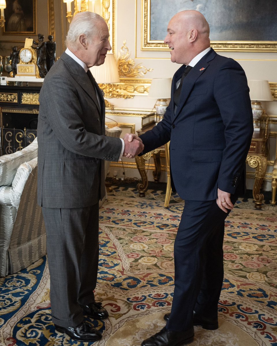 Royal Circular (@royal_circular) on Twitter photo NEW: On Monday, the King met with the Prime Minister of New Zealand, <a href="/chrisluxonmp/">Christopher Luxon</a>, at Windsor Castle.
(📸 <a href="/RoyalFamily/">The Royal Family</a>) NEW: On Monday, the King met with the Prime Minister of New Zealand, <a href="/chrisluxonmp/">Christopher Luxon</a>, at Windsor Castle.
(📸 <a href="/RoyalFamily/">The Royal Family</a>)
