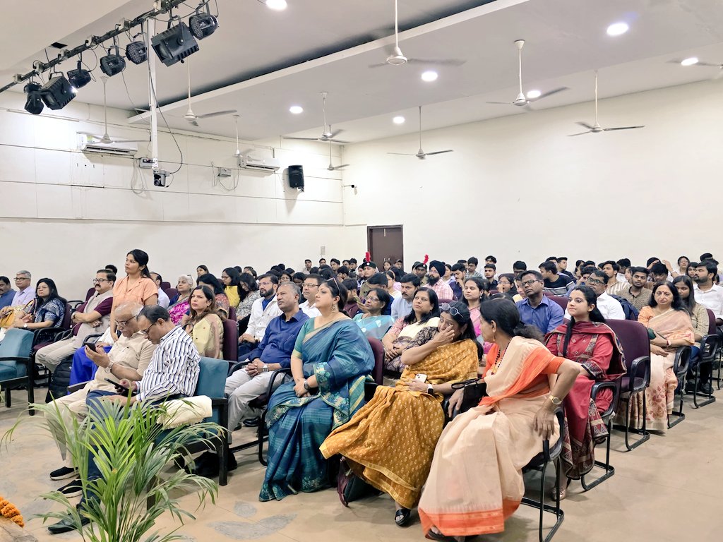 Dr. Arvind Menon (@menonarvindbjp) on Twitter photo Attended the International Seminar on "AI Powered Inclusive Growth for Viksit Bharat@2047" organised by the Departments of Commerce, Computer Science & Philosophy at Deshbandhu College, University of Delhi.
Encouraging to see youth align with PM Shri <a href="/narendramodi/">Narendra Modi</a> ji’s vision of Attended the International Seminar on "AI Powered Inclusive Growth for Viksit Bharat@2047" organised by the Departments of Commerce, Computer Science & Philosophy at Deshbandhu College, University of Delhi.
Encouraging to see youth align with PM Shri <a href="/narendramodi/">Narendra Modi</a> ji’s vision of