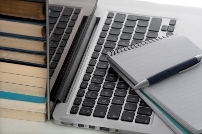 Our Surgical Writing and Evidence-Based Practice program is thrilled to offer the Garden Scholarship, providing financial support to aspiring professionals dedicated to advancing their knowledge and expertise. 
Scholarship Application Deadline - 2 June 2025