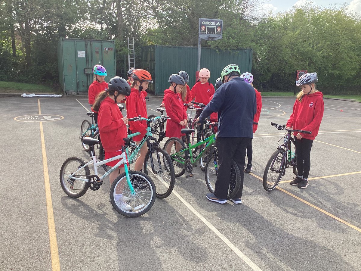 class6Aspull's tweet image. Super concentration from this morning’s Bikeability group and what lovely weather to start the summer term! 😄🚴♀️☀️ #acpspe #acpswellbeing
