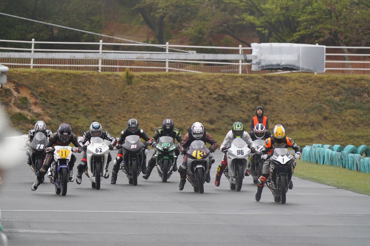 #タマダカップ 
第1戦の写真アップしました📸
オフショ、スプリント決勝と耐久決勝は数枚しか撮れてないです🙌

photos.app.goo.gl/dqXTrZUKQJnd8E…