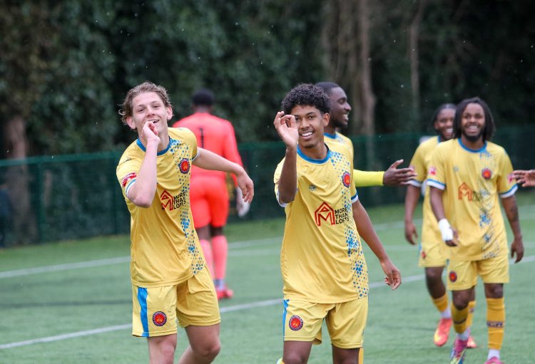 On 🎯 in the 62nd minute it’s 
George Bond with his first senior goal !

We found our selfs 3-0 up in 9 minutes against a strong Rayners Lane side who struggled to tame the young rovers outfit early doors.

📸 <a href="/bafrica77/">Byron Africa</a>