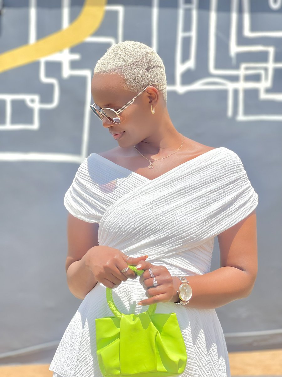 OmegaBaibe's tweet image. 💚🤍  #19/09/25 LugogoCricket Oval