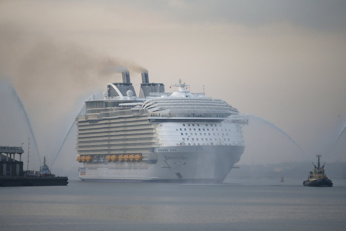 Reuters Events Sustainable Business (@revents_sustbiz) on Twitter photo Policy Watch: Unambitious global shipping deal a ‘lost opportunity’ for climate. Read Angeli Mehta's #PolicyWatch column. <a href="/Cargill/">Cargill</a> <a href="/glmforum/">Global Maritime Forum</a> <a href="/FortescueNews/">Fortescue</a> <a href="/IMOclimate/">IMOclimate</a> <a href="/TheICCT/">The ICCT</a> <a href="/tslavinm/">Terry Slavin</a> #tuvalu #IMO #greenshipping #shippingemissions
reuters.com/sustainability… Policy Watch: Unambitious global shipping deal a ‘lost opportunity’ for climate. Read Angeli Mehta's #PolicyWatch column. <a href="/Cargill/">Cargill</a> <a href="/glmforum/">Global Maritime Forum</a> <a href="/FortescueNews/">Fortescue</a> <a href="/IMOclimate/">IMOclimate</a> <a href="/TheICCT/">The ICCT</a> <a href="/tslavinm/">Terry Slavin</a> #tuvalu #IMO #greenshipping #shippingemissions
reuters.com/sustainability…