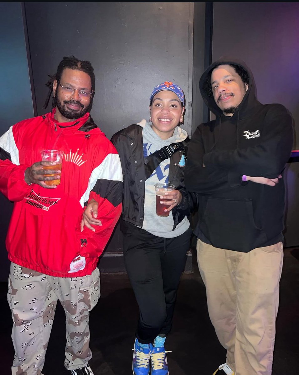 indieralph's tweet image. Damn 20 years goes by fast. Glad I fully embrace gaining a dad bod without having kids. Here’s to 20 more years kicking kids in the head