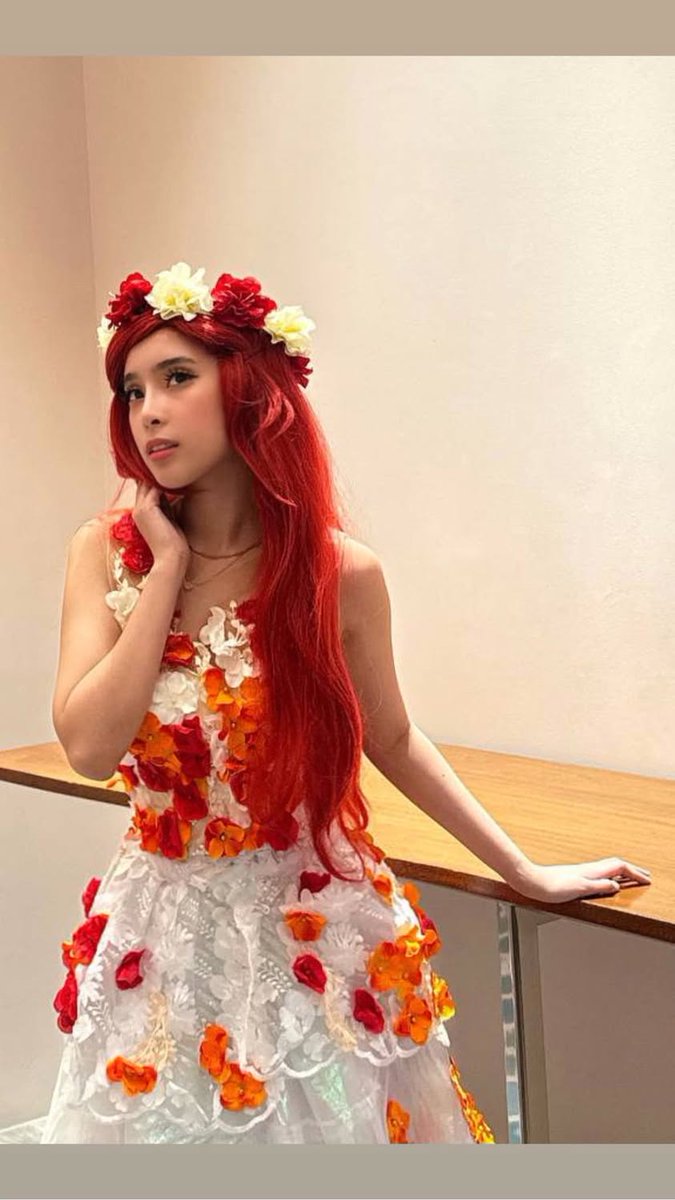 【 FACEBOOK STORY UPDATE 】  •  04/21/25       

[❄️] • Chill Paloma Albasin on FB

She looks so ethereal here oh my gosh... 💙❄️

#FINA #FINACHILL 🌹❄️