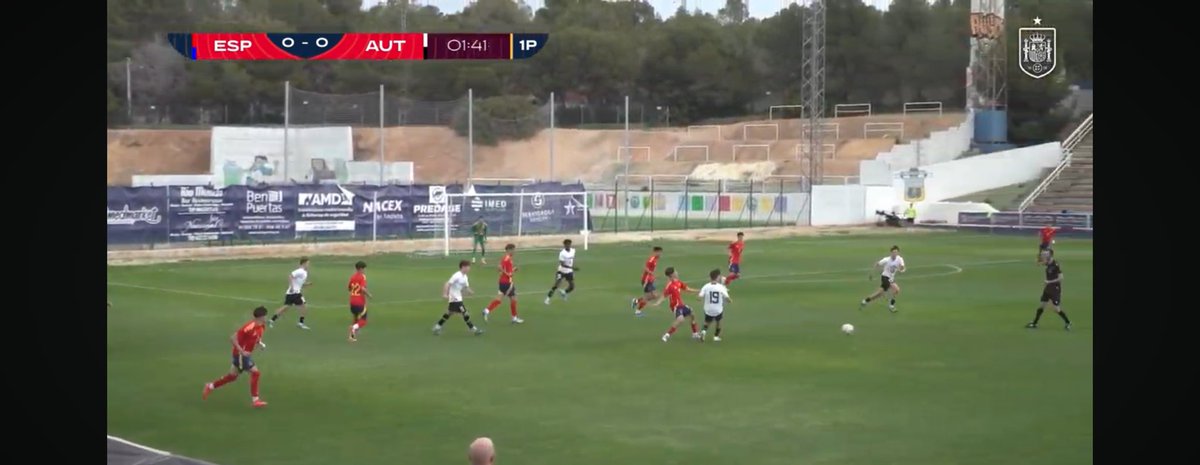 Watching now: 🇪🇸U16 vs 🇦🇹U16 
<a href="/SEFutbol/">Selección Española Masculina de Fútbol</a>
