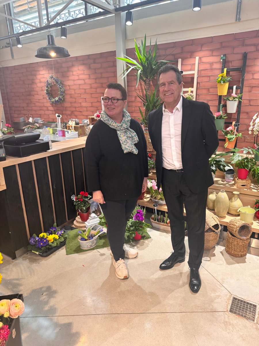 ADeljarry's tweet image. Visite des commerçants des Halles de Béziers avec Olivier Leyssenot, élu à la CCI de l’Hérault