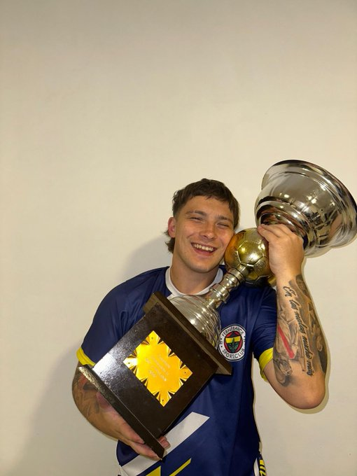 SportsCubuklu's tweet photo. 🇦🇷 2022'de Arjantin'de kurulan 'FERNEBAHCE' ikinci resmi kupasını kazandı! https://t.co/vo2hNgWcBP