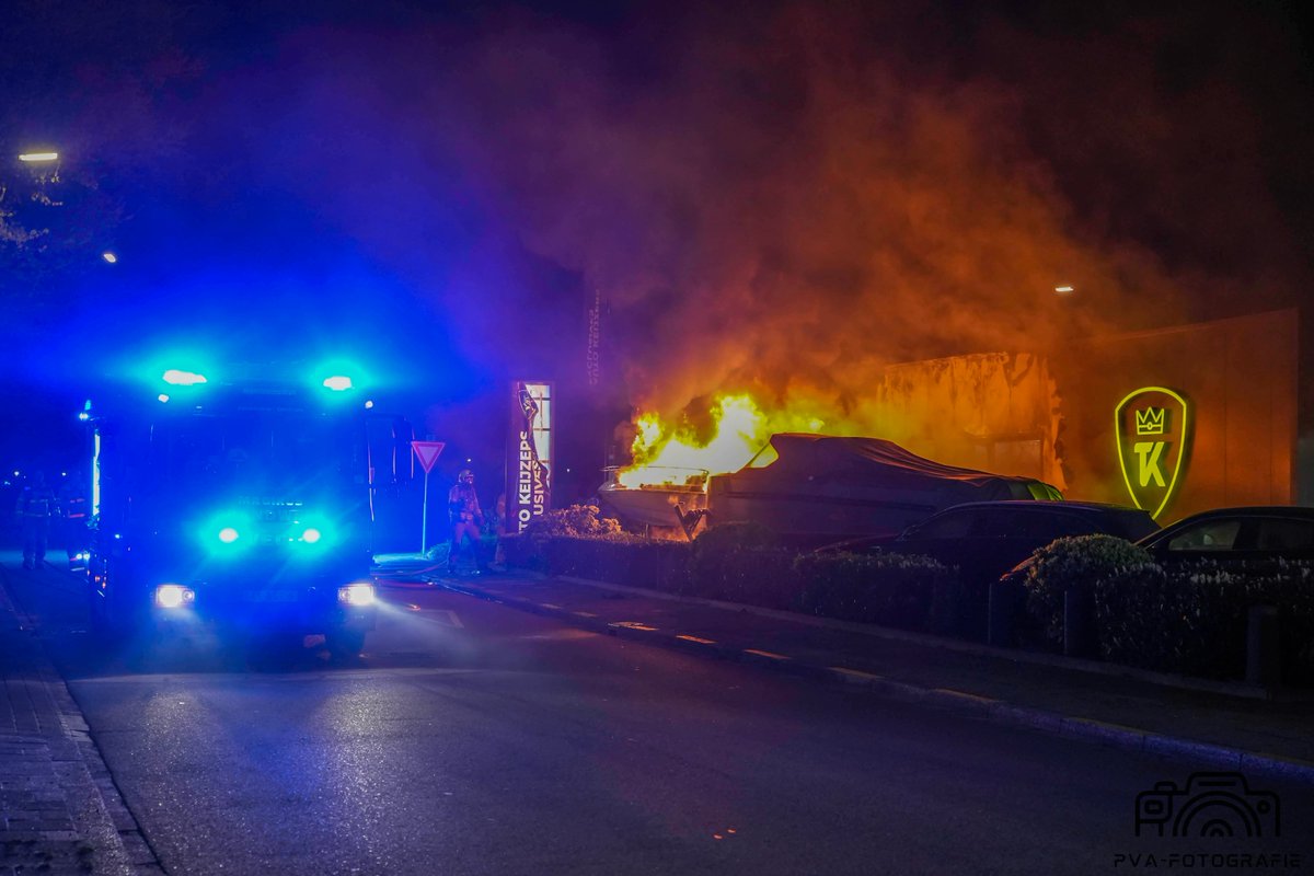 Brand bij bedrijfspand in Apeldoorn