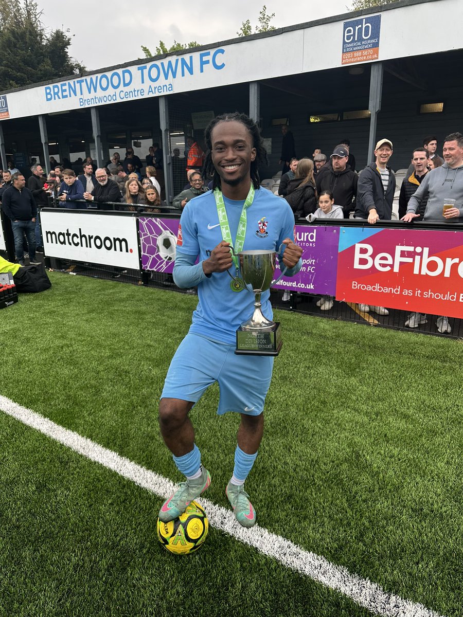 DannyOgunleye's tweet photo. Champions!!🏆

4 Goals / the perfect hattrick🎩
MOTM💫
what a day, what a club!!💙 https://t.co/9MqbVIYZTH