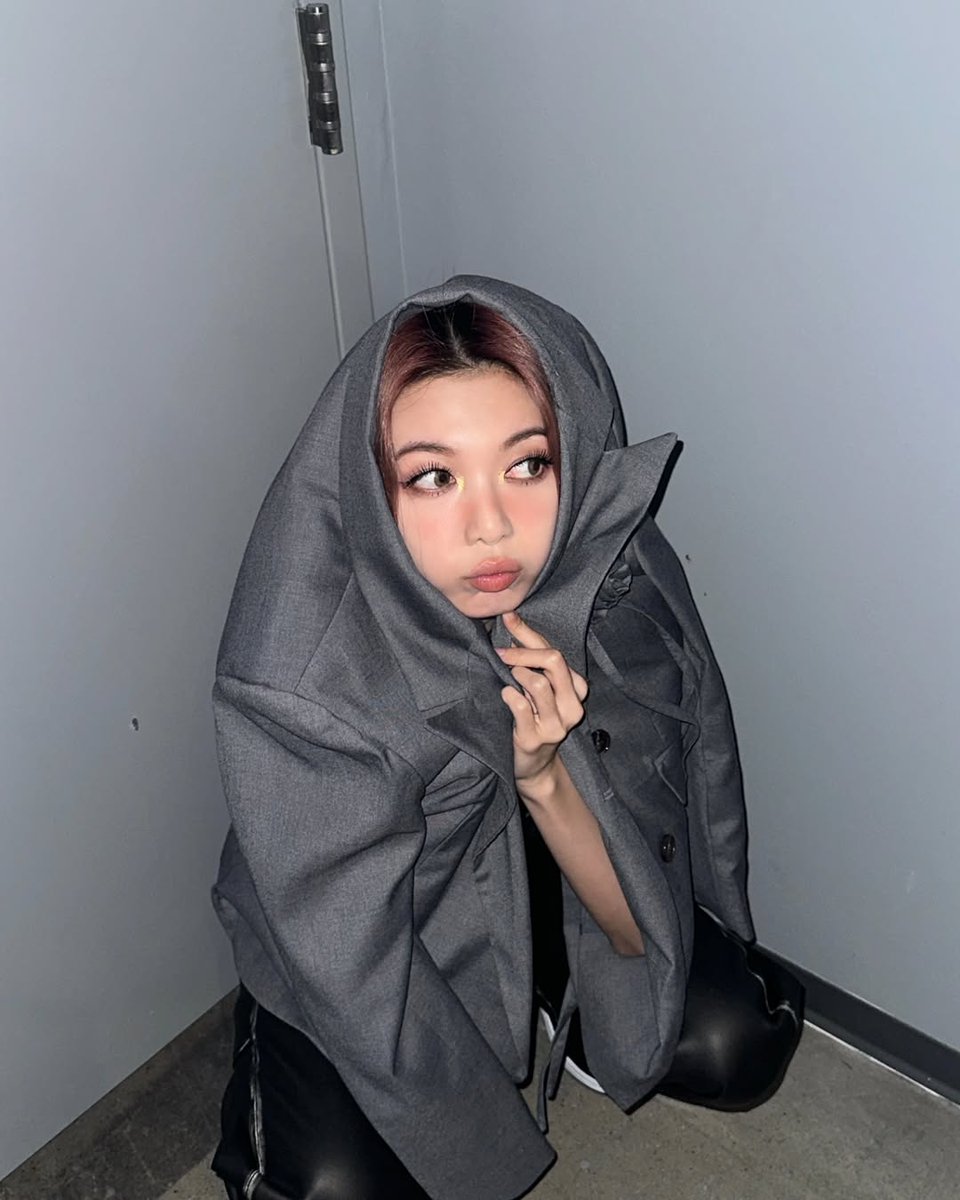 softyubin's tweet photo. she sometimes includes a cute photo so that we don't collapse https://t.co/uw6dGNgGPE
