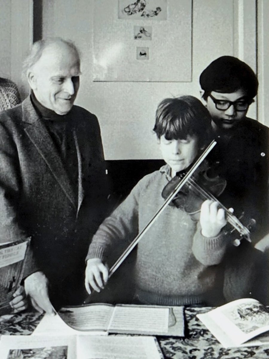Today, April 22 would have been Yehudi Menuhin‘s 109th birthday. From the summer of 2026 when I assume the role as Intendant of the Gstaad Menuhin Festival, we will continue to celebrate Yehudi‘s extraordinary legacy in a number of ways. 

Here we are pictured together in the