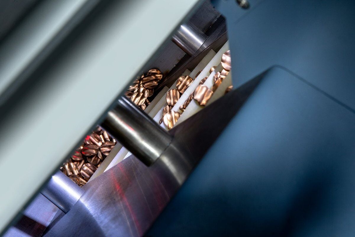 RDKusters's tweet image. Did you know that our coin crushing system is designed to deform coins using two specialized deformation rolls?  This innovative technology is not only fascinating to watch but also plays a crucial role in maintaining the integrity of currency systems. 
bit.ly/4jF7h4F